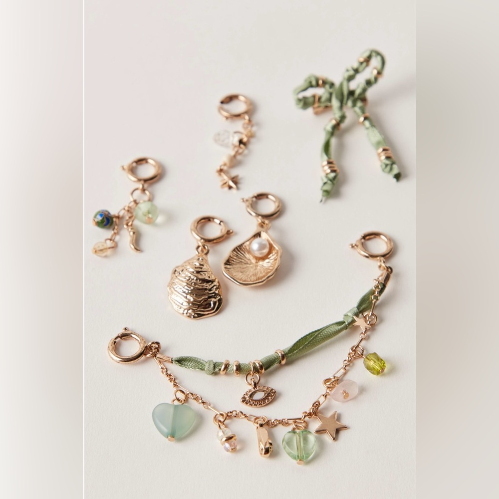 NWT FREE PEOPLE MAXX-ED OUT SHOE CHARM PACK - Picture 3 of 5